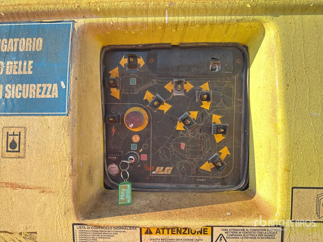 2003 JLG 800 AJ Telescopic Boom Lift - זרוע מרפקי: תמונה 5 2003 JLG 800 AJ Telescopic Boom Lift - זרוע מרפקי: תמונה 5