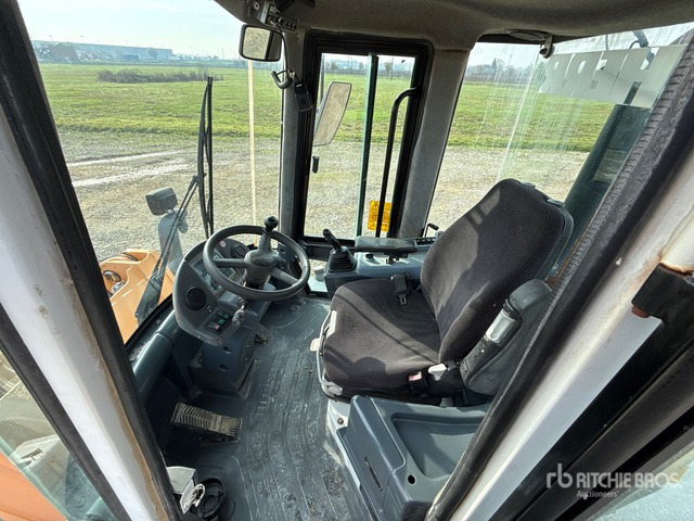 2003 Liebherr L538 Wheel Loader - מעמיס גלגלים: תמונה 5 2003 Liebherr L538 Wheel Loader - מעמיס גלגלים: תמונה 5