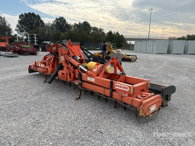 2004 Maschio Gaspardo Aquila 5000 5 m Harrow - משדדת כוח: תמונה 1 2004 Maschio Gaspardo Aquila 5000 5 m Harrow - משדדת כוח: תמונה 1