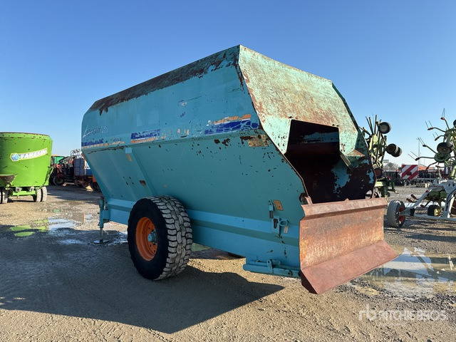 2004 Storti Labrador 160 Feed Wagon - עגלת מערבל מספוא: תמונה 2 2004 Storti Labrador 160 Feed Wagon - עגלת מערבל מספוא: תמונה 2