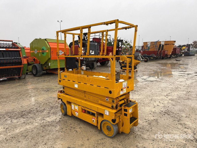 2005 Haulotte Optimum 8 Scissor Lift - מעלית מספריים: תמונה 1 2005 Haulotte Optimum 8 Scissor Lift - מעלית מספריים: תמונה 1