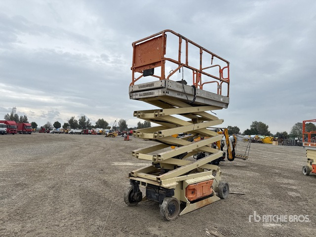 2005 JLG 2646ES Electric Scissor Lift - מעלית מספריים: תמונה 2 2005 JLG 2646ES Electric Scissor Lift - מעלית מספריים: תמונה 2
