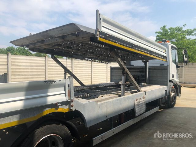 2006 Iveco Eurocargo 120E1 Car Carrier Truck - משאית הובלה אוטומטית: תמונה 3 2006 Iveco Eurocargo 120E1 Car Carrier Truck - משאית הובלה אוטומטית: תמונה 3