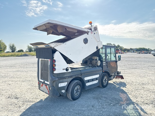2006 Schmidt Compact 200 Autocarro spazzatrice - מטאטא כבישים: תמונה 4 2006 Schmidt Compact 200 Autocarro spazzatrice - מטאטא כבישים: תמונה 4
