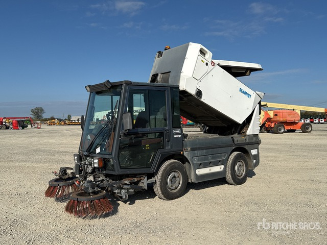 2006 Schmidt Compact 200 Autocarro spazzatrice - מטאטא כבישים: תמונה 1 2006 Schmidt Compact 200 Autocarro spazzatrice - מטאטא כבישים: תמונה 1