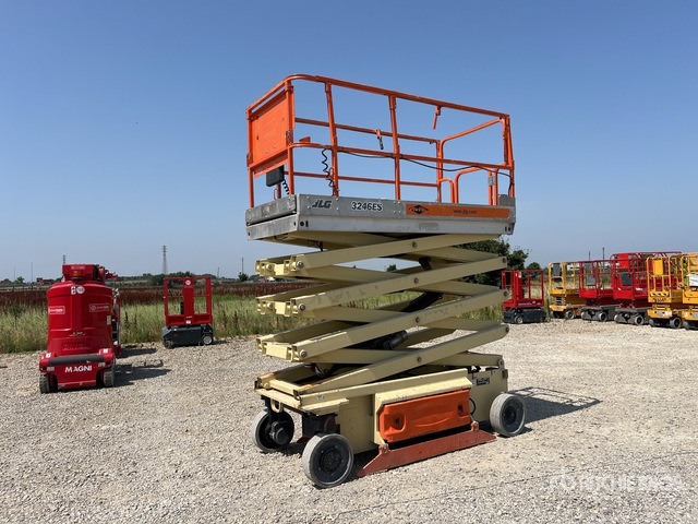 2008 JLG 3246ES Electric Scissor Lift - מעלית מספריים: תמונה 2 2008 JLG 3246ES Electric Scissor Lift - מעלית מספריים: תמונה 2