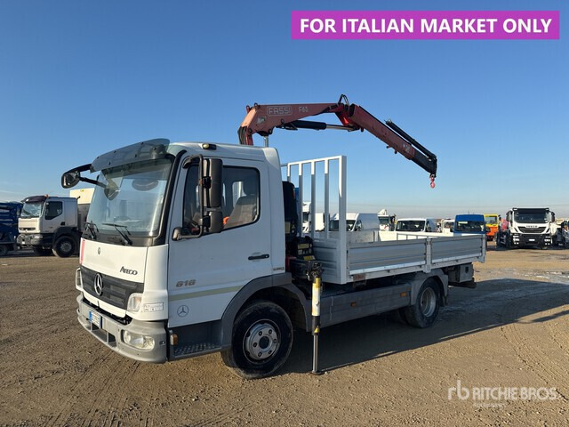 2009 Mercedes-Benz MB 818 K 2009 Fassi F65A.23 2710 kg on 4x2 Flatbed Truck with Crane - משאית צד נופל/ שטוחה, משאית מנוף: תמונה 2 2009 Mercedes-Benz MB 818 K 2009 Fassi F65A.23 2710 kg on 4x2 Flatbed Truck with Crane - משאית צד נופל/ שטוחה, משאית מנוף: תמונה 2