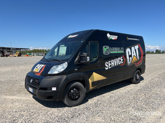 2010 Fiat Ducato 160 Mjt Autocarro furgonato - כלי רכב מסחרי עם לוח: תמונה 1 2010 Fiat Ducato 160 Mjt Autocarro furgonato - כלי רכב מסחרי עם לוח: תמונה 1