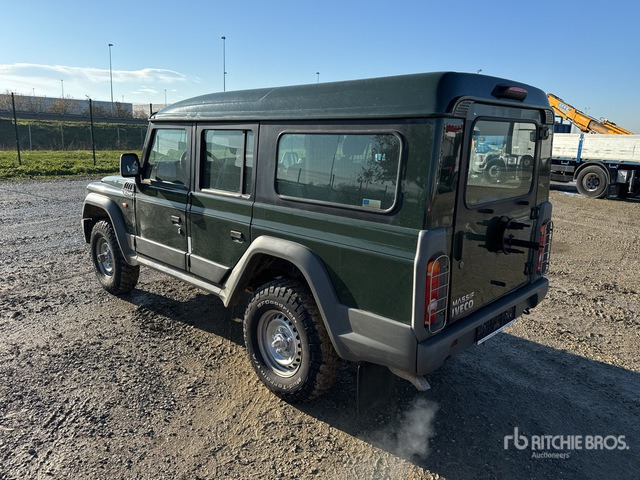 2010 Iveco Massif 4x4 SUV - SUV: תמונה 2 2010 Iveco Massif 4x4 SUV - SUV: תמונה 2