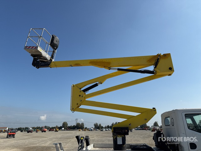 2011 Renault Maxity 110Dxi 2011 Socage DA320 20 m on Bucket Truck - פלטפורמה אווירית מותקנת על משאית: תמונה 5 2011 Renault Maxity 110Dxi 2011 Socage DA320 20 m on Bucket Truck - פלטפורמה אווירית מותקנת על משאית: תמונה 5