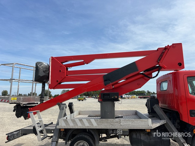 2011 Renault Maxity 2011 Socage DA320 20 m on Bucket Truck - פלטפורמה אווירית מותקנת על משאית: תמונה 5 2011 Renault Maxity 2011 Socage DA320 20 m on Bucket Truck - פלטפורמה אווירית מותקנת על משאית: תמונה 5