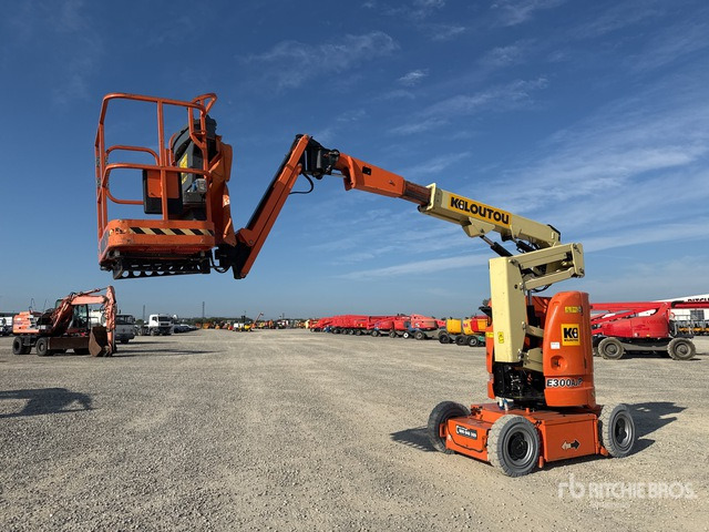 2012 JLG E300 AJP Electric Articulating Boom Lift - זרוע מרפקי: תמונה 2 2012 JLG E300 AJP Electric Articulating Boom Lift - זרוע מרפקי: תמונה 2