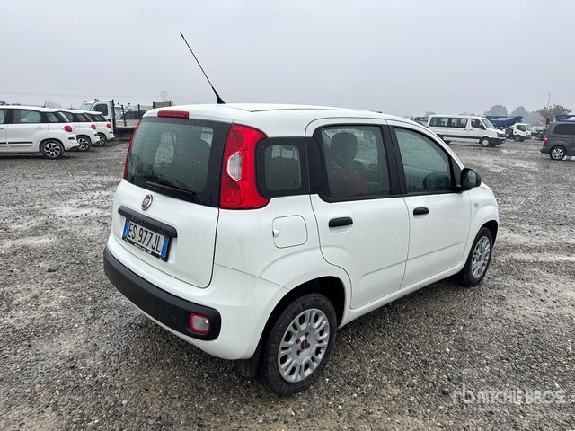 2013 Fiat Panda Automobile - מכונית: תמונה 3 2013 Fiat Panda Automobile - מכונית: תמונה 3