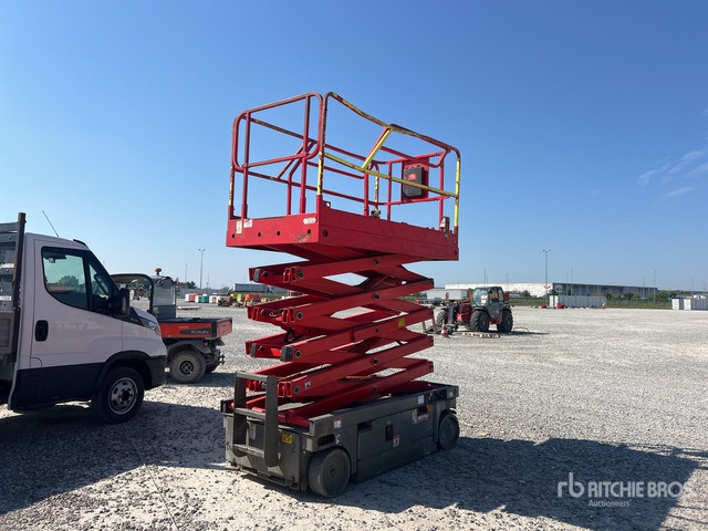 2013 Haulotte Compact 12 Electric Scissor Lift - מעלית מספריים: תמונה 3 2013 Haulotte Compact 12 Electric Scissor Lift - מעלית מספריים: תמונה 3