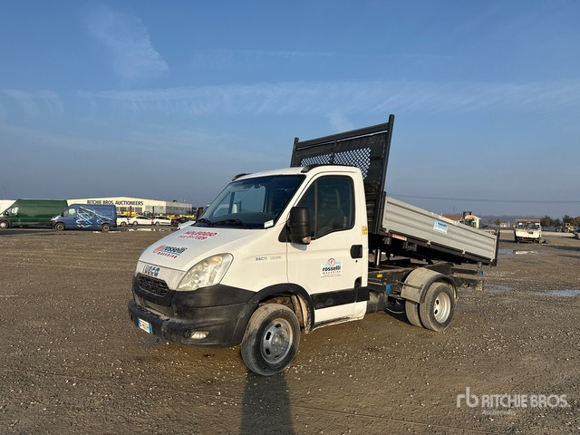 2013 Iveco Daily 35C11 S/A Dump Truck - מזהיר: תמונה 1 2013 Iveco Daily 35C11 S/A Dump Truck - מזהיר: תמונה 1