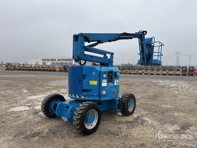 2014 Genie Z-34/22 Diesel Articulating Boom Lift - זרוע מרפקי: תמונה 4 2014 Genie Z-34/22 Diesel Articulating Boom Lift - זרוע מרפקי: תמונה 4