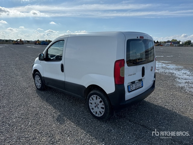 2015 Fiat Fiorino Autocarro furgonato - כלי רכב מסחרי קטן: תמונה 3 2015 Fiat Fiorino Autocarro furgonato - כלי רכב מסחרי קטן: תמונה 3