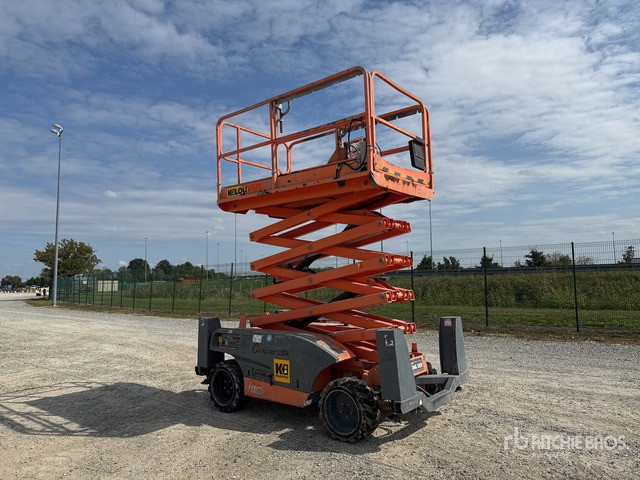 2015 Haulotte Compact12DX Diesel Scissor Lift - מעלית מספריים: תמונה 2 2015 Haulotte Compact12DX Diesel Scissor Lift - מעלית מספריים: תמונה 2