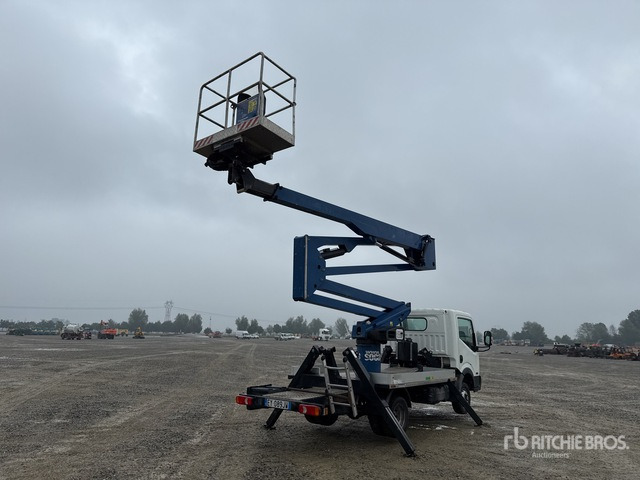 2015 Nissan Cabstar 35.12 2015 Socage DA 320 20 m on Bucket Truck - פלטפורמה אווירית מותקנת על משאית: תמונה 4 2015 Nissan Cabstar 35.12 2015 Socage DA 320 20 m on Bucket Truck - פלטפורמה אווירית מותקנת על משאית: תמונה 4