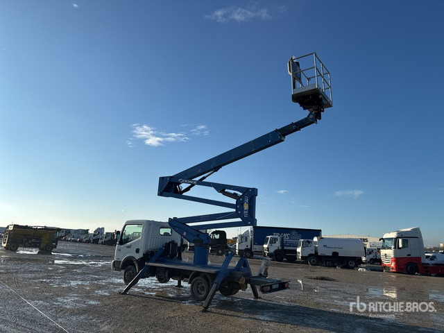 2016 Nissan Cabstar 35.12 2016 Socage DA324 24 m on Bucket Truck - פלטפורמה אווירית מותקנת על משאית: תמונה 2 2016 Nissan Cabstar 35.12 2016 Socage DA324 24 m on Bucket Truck - פלטפורמה אווירית מותקנת על משאית: תמונה 2