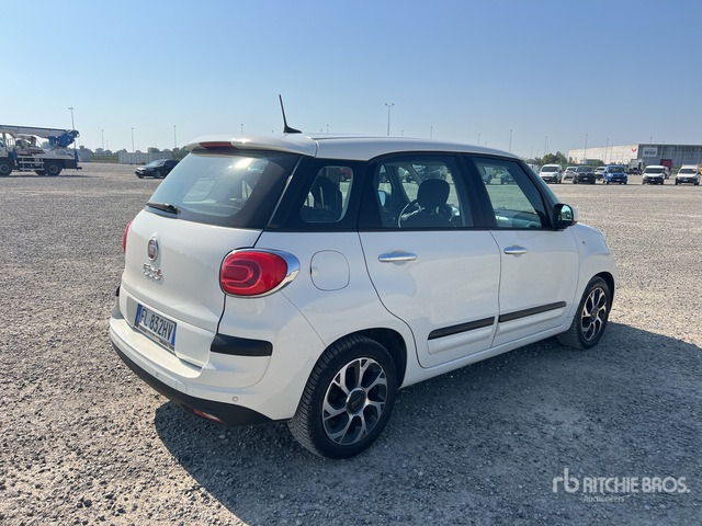2017 Fiat 500L Automobile - מכונית: תמונה 4 2017 Fiat 500L Automobile - מכונית: תמונה 4