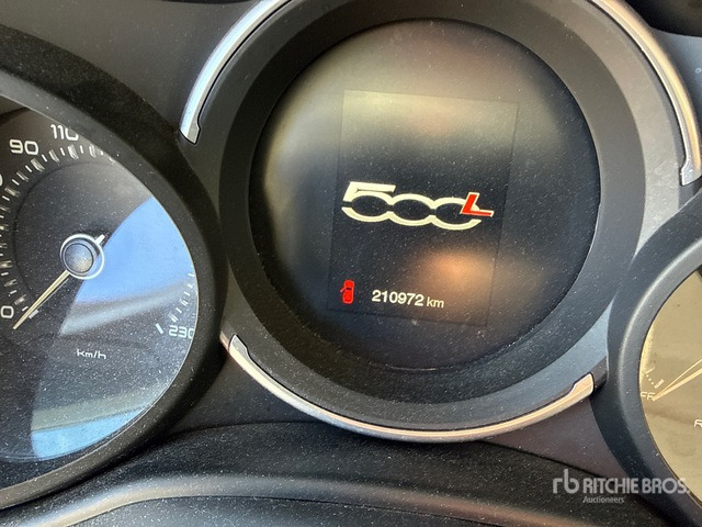 2017 Fiat 500L Automobile - מכונית: תמונה 1 2017 Fiat 500L Automobile - מכונית: תמונה 1