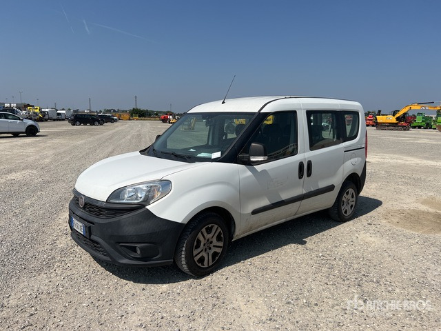 2018 Fiat Doblo COMBI 1.3 MJT 16V SX N1 Van Truck - כלי רכב מסחרי עם לוח: תמונה 1 2018 Fiat Doblo COMBI 1.3 MJT 16V SX N1 Van Truck - כלי רכב מסחרי עם לוח: תמונה 1