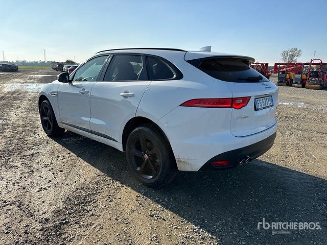 2018 Jaguar F-Pace 2.0d I4 132KW R-SPORT AWD SUV - SUV: תמונה 3 2018 Jaguar F-Pace 2.0d I4 132KW R-SPORT AWD SUV - SUV: תמונה 3