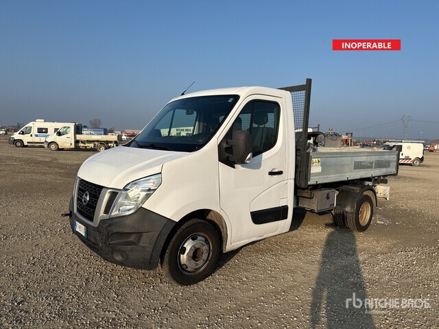 2018 Nissan NV400 (Inoperable) Dump Truck: Light Duty - מזהיר: תמונה 2 2018 Nissan NV400 (Inoperable) Dump Truck: Light Duty - מזהיר: תמונה 2