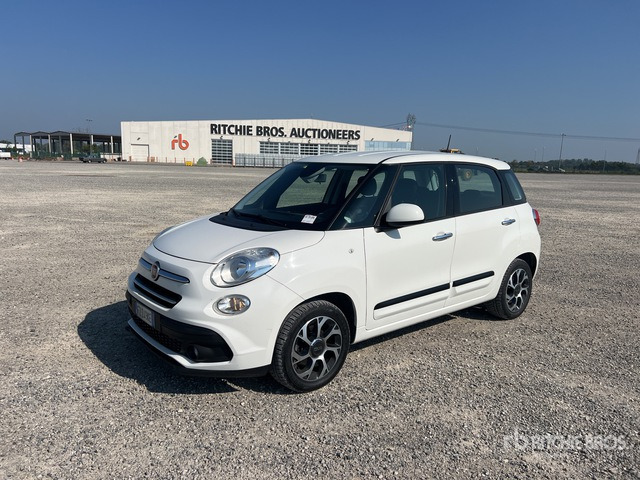 2019 Fiat 500L Automobile - מכונית: תמונה 1 2019 Fiat 500L Automobile - מכונית: תמונה 1