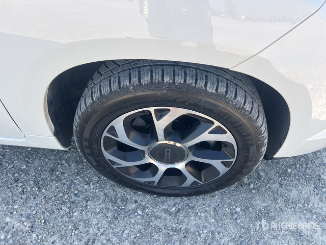 2019 Fiat 500L Automobile - מכונית: תמונה 5 2019 Fiat 500L Automobile - מכונית: תמונה 5