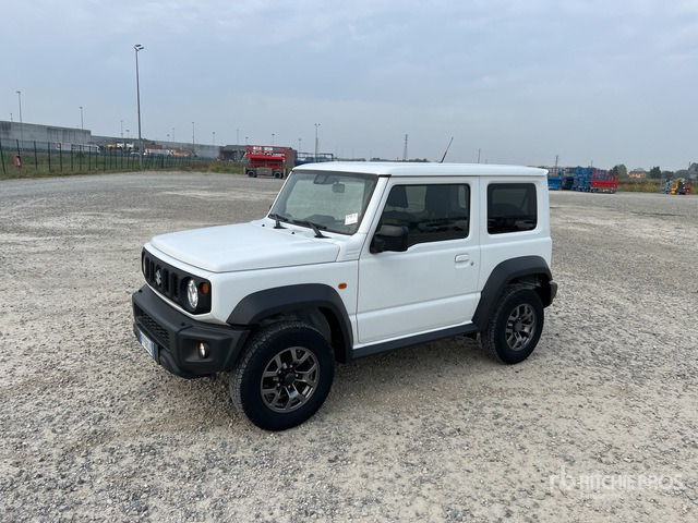 2019 Suzuki Jimny 1.5 Top 4wd allgrip 75KW/102CV SUV - SUV: תמונה 2 2019 Suzuki Jimny 1.5 Top 4wd allgrip 75KW/102CV SUV - SUV: תמונה 2