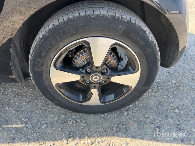 2020 SMART Fortwo COUP EQ 60KW PASSION Automobile - מכונית: תמונה 5 2020 SMART Fortwo COUP EQ 60KW PASSION Automobile - מכונית: תמונה 5