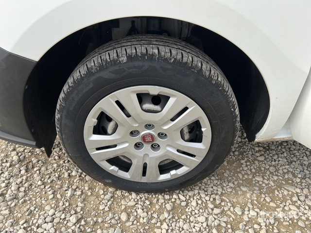 2021 Fiat Doblo CARGO CH1 LOUNGE 1.3 MJET 95CV ... Van Truck - כלי רכב מסחרי קטן: תמונה 4 2021 Fiat Doblo CARGO CH1 LOUNGE 1.3 MJET 95CV ... Van Truck - כלי רכב מסחרי קטן: תמונה 4