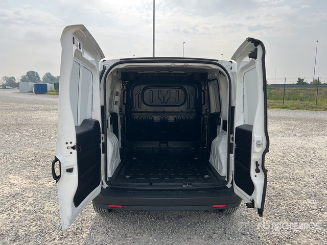 2021 Fiat Doblo CARGO CH1 LOUNGE 1.3 MJET 95CV ... Van Truck - כלי רכב מסחרי קטן: תמונה 5 2021 Fiat Doblo CARGO CH1 LOUNGE 1.3 MJET 95CV ... Van Truck - כלי רכב מסחרי קטן: תמונה 5