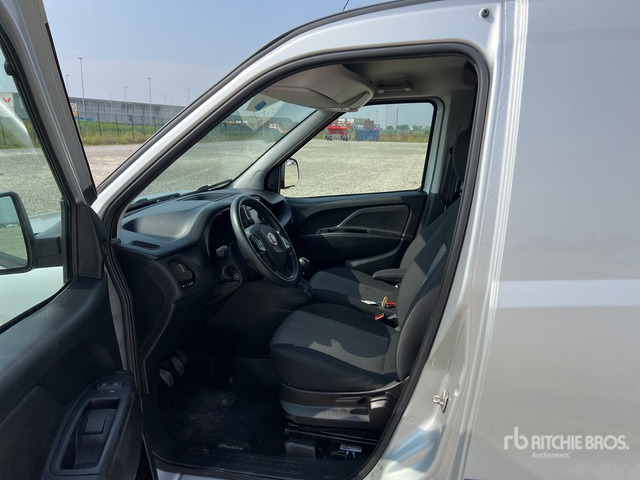 כלי רכב מסחרי קטן 2021 Fiat Doblo CARGO CH1 LOUNGE 1.6 MJET 120CV ... Van Truck: תמונה 6