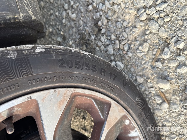 2022 Kia Stonic Automobile - מכונית: תמונה 5 2022 Kia Stonic Automobile - מכונית: תמונה 5