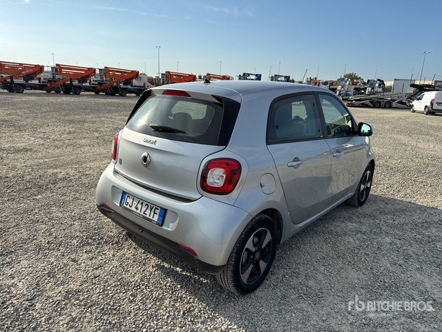 2022 SMART EQ BERLINA EQ 60KW PASSION Automobile - מכונית: תמונה 4 2022 SMART EQ BERLINA EQ 60KW PASSION Automobile - מכונית: תמונה 4
