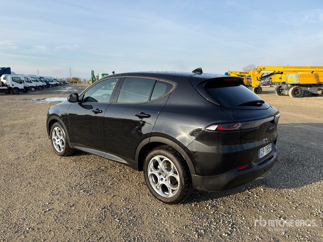 2023 Alfa Romeo Tonale 130CV HYBRID TCT7 SPRINT SUV - SUV: תמונה 2 2023 Alfa Romeo Tonale 130CV HYBRID TCT7 SPRINT SUV - SUV: תמונה 2