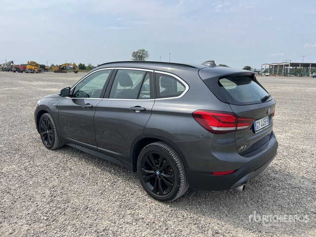 BMW X1 Automobile - SUV: תמונה 3 BMW X1 Automobile - SUV: תמונה 3