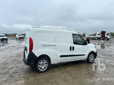 FIAT DOBLO CARGO MAXI 1.4 T-JET NAT.POWER - משאית תיבה: תמונה 4 FIAT DOBLO CARGO MAXI 1.4 T-JET NAT.POWER - משאית תיבה: תמונה 4