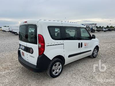 FIAT DOBLO - מכונית: תמונה 3 FIAT DOBLO - מכונית: תמונה 3