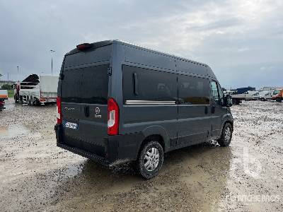 FIAT DUCATO 2.3 140 - משאית תיבה: תמונה 3 FIAT DUCATO 2.3 140 - משאית תיבה: תמונה 3