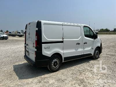 FIAT TALENTO 1.6 TWIN T. MJT CH1 10Q 125CV - משאית תיבה: תמונה 3 FIAT TALENTO 1.6 TWIN T. MJT CH1 10Q 125CV - משאית תיבה: תמונה 3