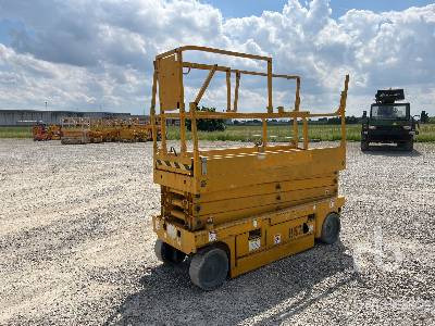 HAULOTTE COMPACT 10N Electric (Inoperable) - מעלית מספריים: תמונה 3 HAULOTTE COMPACT 10N Electric (Inoperable) - מעלית מספריים: תמונה 3
