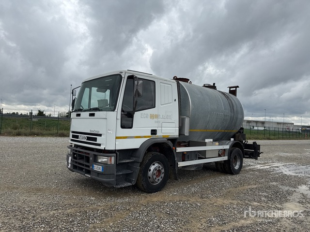 Iveco Eurocargo 150E27 Autocarro distribuzione asfalto - מפיץ אספלט: תמונה 1 Iveco Eurocargo 150E27 Autocarro distribuzione asfalto - מפיץ אספלט: תמונה 1