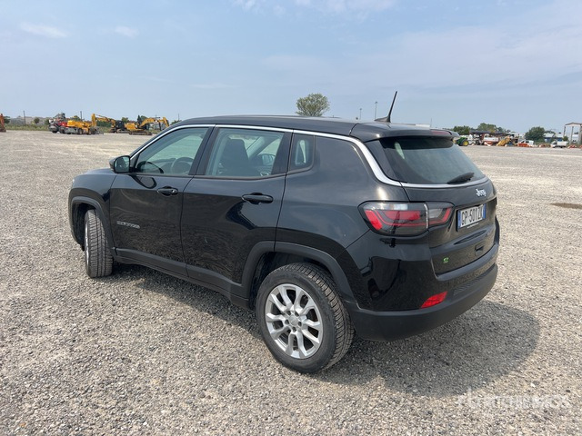 Jeep Compass SUV - SUV: תמונה 3 Jeep Compass SUV - SUV: תמונה 3