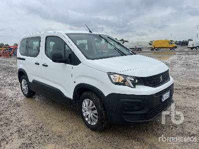 PEUGEOT RIFTER 1.5 BLUEHDI ACTIVE S&S 100CV - מכונית: תמונה 4 PEUGEOT RIFTER 1.5 BLUEHDI ACTIVE S&S 100CV - מכונית: תמונה 4