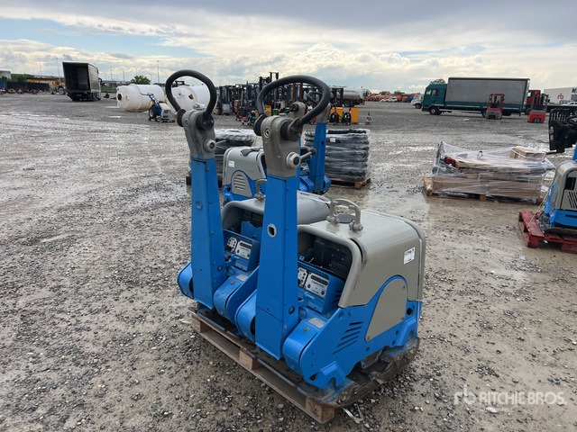 Weber CR7CCD 2.0 Vibratory Plate Compactor - לוח רטט: תמונה 3 Weber CR7CCD 2.0 Vibratory Plate Compactor - לוח רטט: תמונה 3