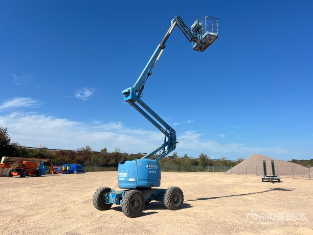 1999 Genie Z4525J 4WD Nacelle Articulee 4x4 Articulating Boom Lift - זרוע מרפקי: תמונה 3 1999 Genie Z4525J 4WD Nacelle Articulee 4x4 Articulating Boom Lift - זרוע מרפקי: תמונה 3
